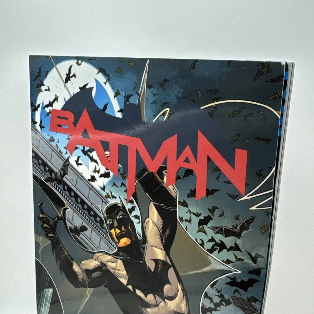 Batman: I am Gotham Warner Bros. Studio Tour HW Exclusive Variant TPB DC RARE